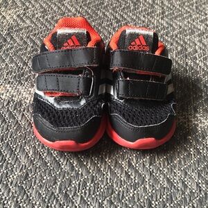 adidas Kids Black and Red Hook-and-Loop Sneakers